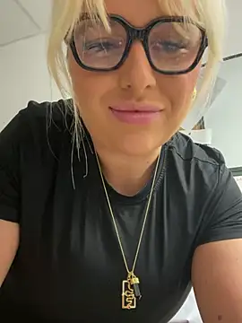 Snapshot of Arabellalee23 chatting on January 2025 10:55:02 AM Arabellalee23 online show from January 2025 10:55:02 AM