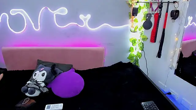 Snapshot of YouliteSllut2 chatting on January 2025 07:22:01 PM YouliteSllut2 online show from January 2025 07:22:01 PM