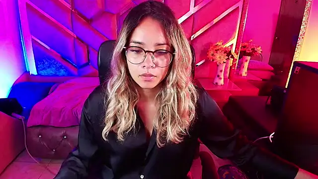 Olivia Fox69 online show from November 2025 03:39:01 AM