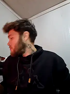 Snapshot of Franso13 chatting on December 2024 10:07:02 PM Franso13 online show from December 2024 10:07:02 PM