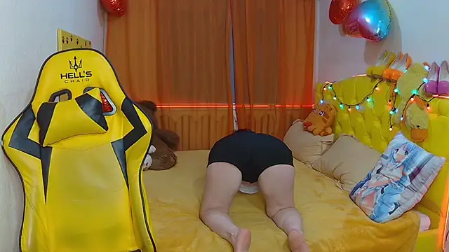 SandraHormas online show from March 2025 10:38:02 AM