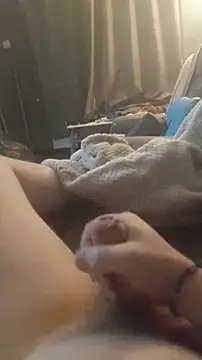 tezbear online show from January 2026 12:05:01 AM