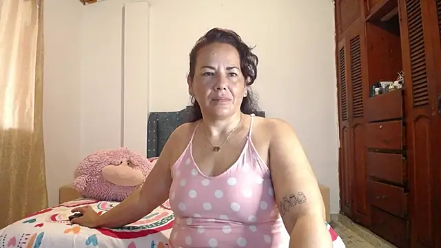 Snapshot of sofiamature01 chatting on October 2025 04:08:02 PM sofiamature01 online show from October 2025 04:08:02 PM