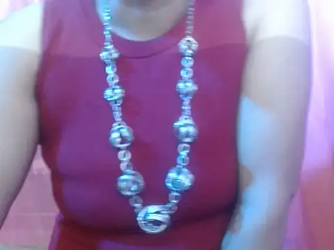 Snapshot of LOVERIAKOL chatting on November 2025 12:49:01 PM LOVERIAKOL online show from November 2025 12:49:01 PM