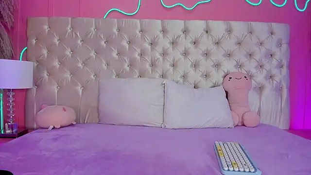 Julieta Cortes   online show from March 2026 11:39:02 AM