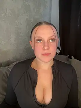 riri bstvx online show from February 2025 01:02:01 PM