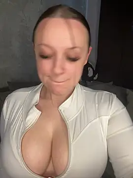 riri bstvx online show from February 2025 02:03:02 PM