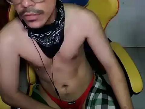 cloudyth1994 online show from February 2025 05:07:01 PM