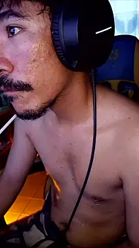 cloudyth1994 online show from June 2026 05:53:02 AM