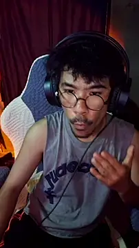 cloudyth1994 online show from June 2026 06:25:02 PM