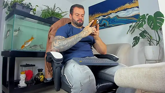 Snapshot of Johnnygrayson1 chatting on May 2026 11:55:02 PM Johnnygrayson1 online show from May 2026 11:55:02 PM