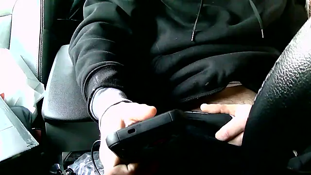 Snapshot of dadyyD95 chatting on February 2025 12:33:01 PM dadyyD95 online show from February 2025 12:33:01 PM