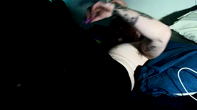 dadyyD95 online show from April 2026 07:20:01 AM