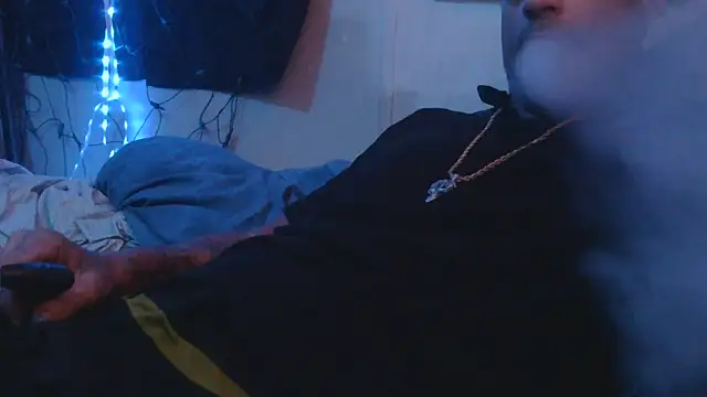 TheOneYouLove69 online show from November 2025 04:38:01 AM