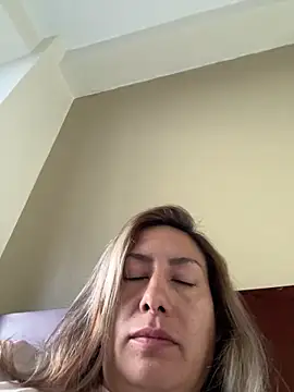 xLadyScarlettx online show from January 2025 11:04:01 PM