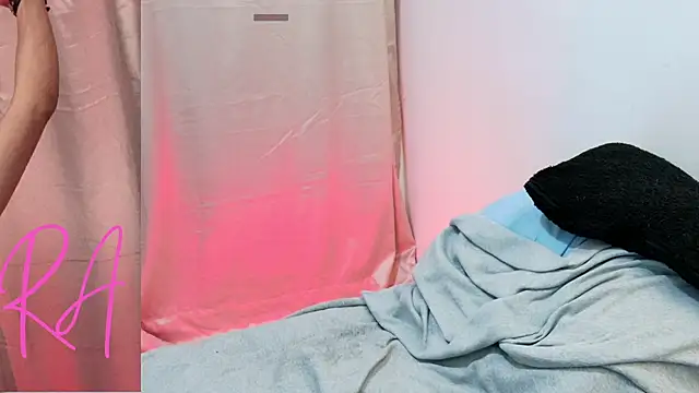 Snapshot of sara_smith45 chatting on February 2025 06:48:02 PM sara smith45 online show from February 2025 06:48:02 PM