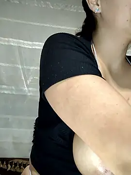 Snapshot of StephanieMarrien chatting on January 2026 11:19:01 PM StephanieMarrien online show from January 2026 11:19:01 PM