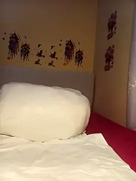 sexxylucia online show from April 2026 05:07:02 PM