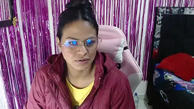 Snapshot of SweetAlmaa chatting on April 2026 09:59:02 AM SweetAlmaa online show from April 2026 09:59:02 AM