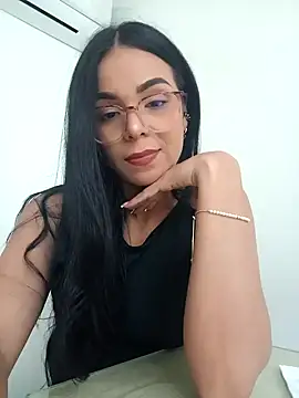 Snapshot of fabiana_rodriguez chatting on February 2025 10:03:02 PM fabiana rodriguez online show from February 2025 10:03:02 PM