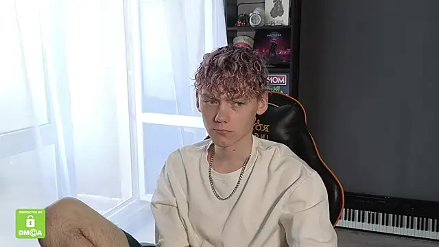 Keytaro online show from September 2025 10:15:02 AM