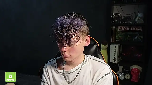 Keytaro online show from November 2025 11:40:02 PM