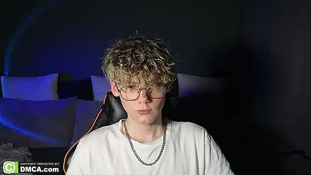 Keytaro online show from March 2026 11:22:01 PM