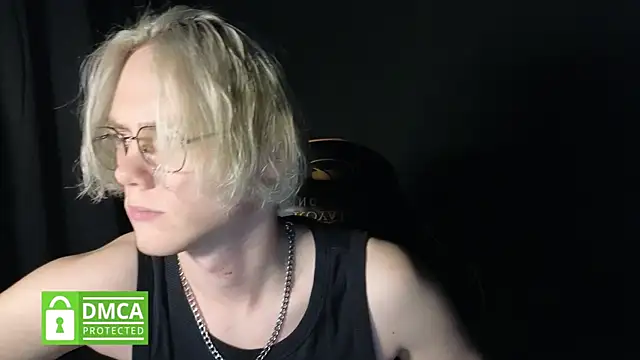 Snapshot of Keytaro chatting on June 2026 05:06:02 PM Keytaro online show from June 2026 05:06:02 PM