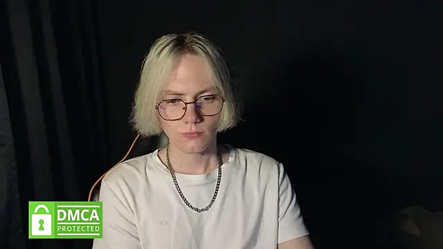 Snapshot of Keytaro chatting on June 2026 05:58:02 PM Keytaro online show from June 2026 05:58:02 PM