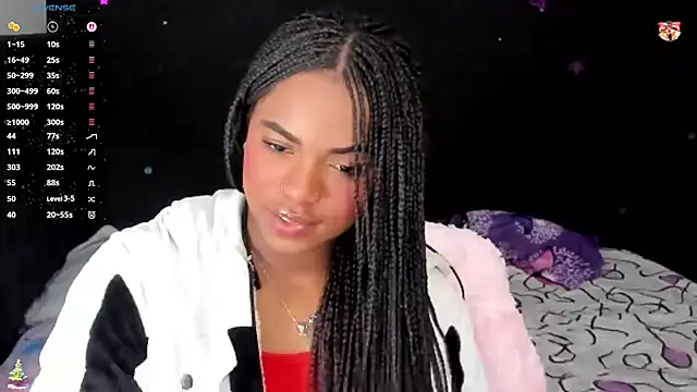 Snapshot of Marce_22 chatting on December 2025 05:46:01 AM Marce 22 online show from December 2025 05:46:01 AM