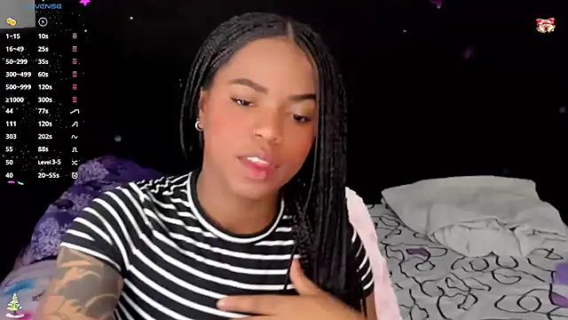 Snapshot of Marce_22 chatting on December 2025 07:53:01 PM Marce 22 online show from December 2025 07:53:01 PM