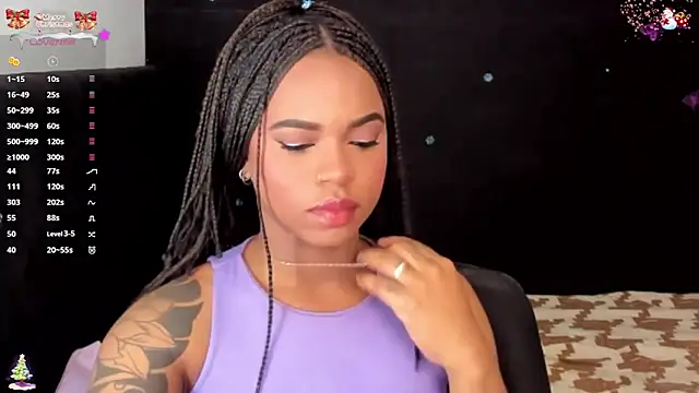 Snapshot of Marce_22 chatting on December 2025 04:47:01 PM Marce 22 online show from December 2025 04:47:01 PM