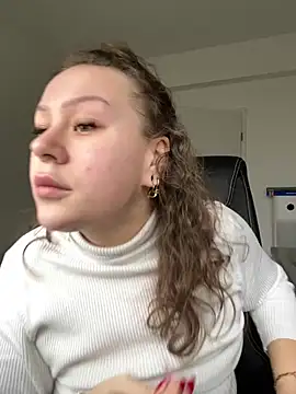 Snapshot of Fancy-Francy chatting on January 2025 11:26:02 AM Fancy-Francy online show from January 2025 11:26:02 AM