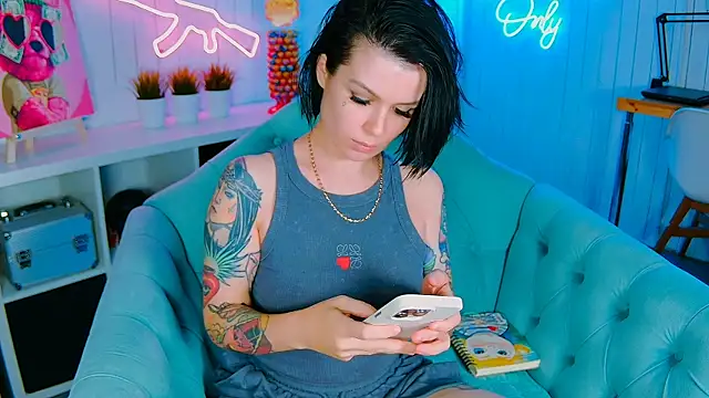 Snapshot of My_toys_pink chatting on September 2025 10:56:02 PM My toys pink online show from September 2025 10:56:02 PM