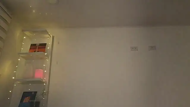 lissi S online show from March 2025 03:40:01 AM