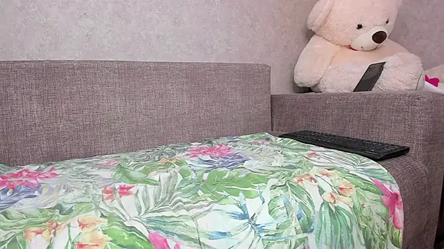 Snapshot of angelica_marquise chatting on June 2026 09:54:01 AM angelica marquise online show from June 2026 09:54:01 AM
