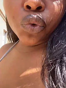 DiamondGoddes online show from October 2025 11:33:02 AM