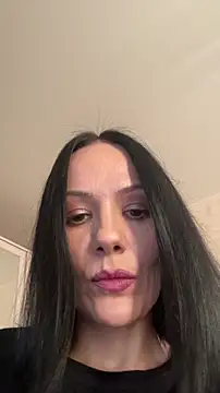 Snapshot of Devil_Goddess chatting on November 2025 12:18:01 PM Devil Goddess online show from November 2025 12:18:01 PM