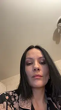 Snapshot of Devil_Goddess chatting on November 2025 02:20:01 PM Devil Goddess online show from November 2025 02:20:01 PM