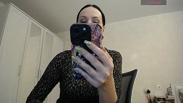 Devil Goddess online show from February 2026 04:19:02 PM