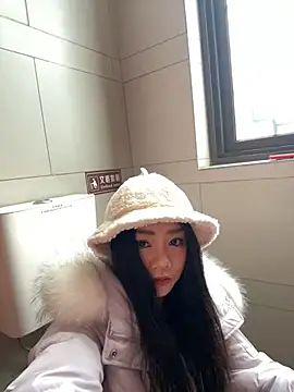 Snapshot of Asia-Melody chatting on February 2025 03:43:02 AM Asia-Melody online show from February 2025 03:43:02 AM