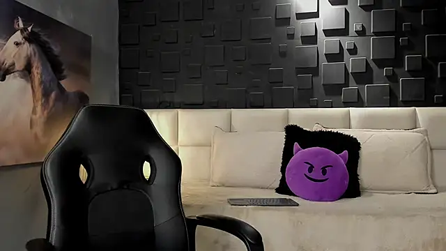 DannSaenz online show from February 2025 01:47:01 AM