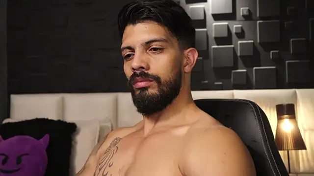 DannSaenz online show from February 2025 08:03:01 PM