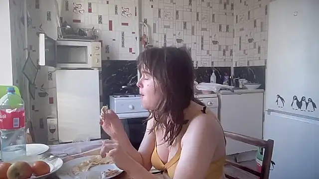 Diamond Tyler online show from April 2026 04:41:01 AM