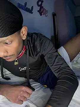 Snapshot of esteraulxxx chatting on December 2024 03:54:02 PM esteraulxxx online show from December 2024 03:54:02 PM