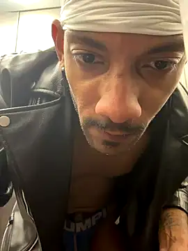 Snapshot of esteraulxxx chatting on October 2025 04:44:02 AM esteraulxxx online show from October 2025 04:44:02 AM