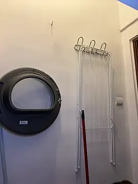 cara mella online show from December 2024 10:03:01 PM