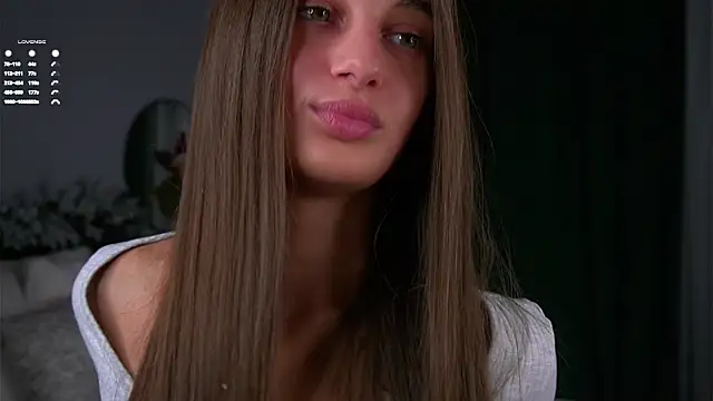 Snapshot of PiquingOgalala chatting on December 2025 01:10:01 AM PiquingOgalala online show from December 2025 01:10:01 AM