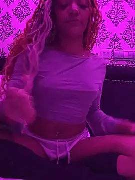 Laanegraofficial  online show from February 2026 07:28:01 PM