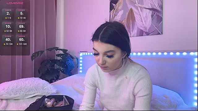 Snapshot of Veronica_leal chatting on December 2025 10:52:02 AM Veronica leal online show from December 2025 10:52:02 AM